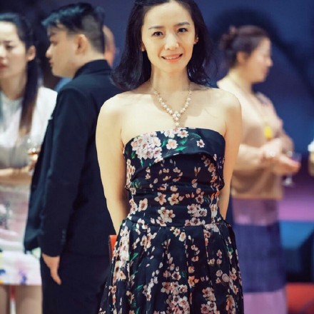 演员杨静儿哪年出生的,女演员杨静儿的个人简历