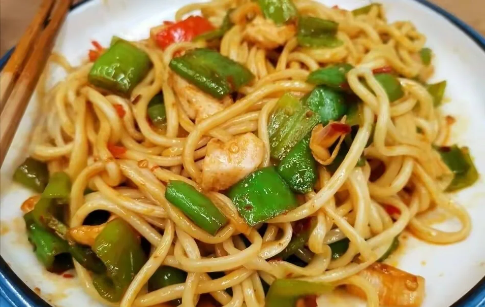 炒面怎么做好吃不粘锅,炒面怎么炒不粘锅窍门