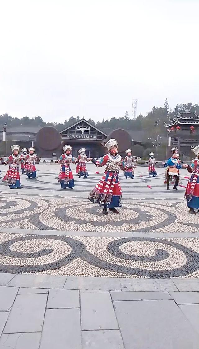 苗族的风俗,苗族的风俗简介