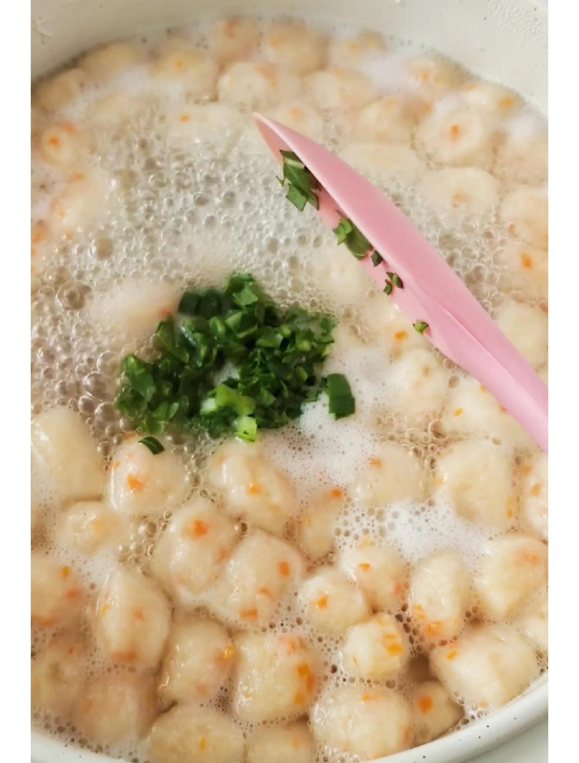 虾丸子的家常做法,虾丸子的家常做法 自制鱼丸