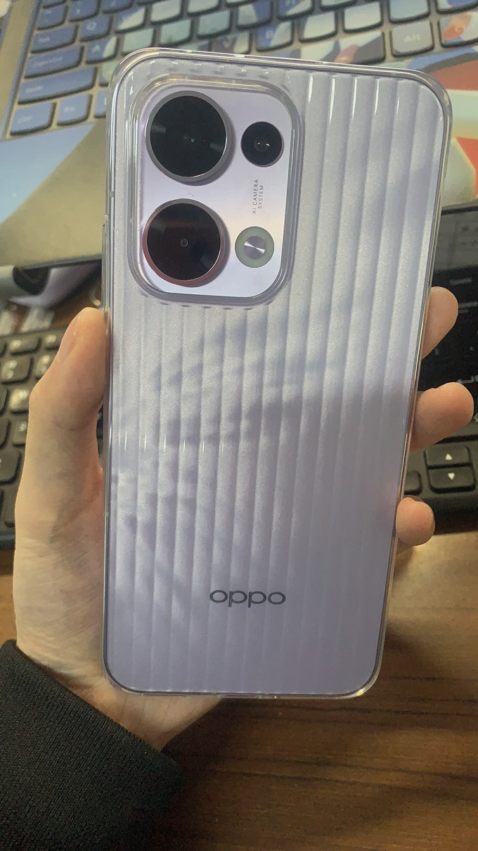 oppo手机开不了机还一直震动？,oppo开不了机 只停留在oppo界面一直震动