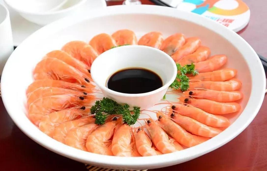 白灼基围虾大概要煮多长时间,白灼基围虾热水还是冷水煮多久