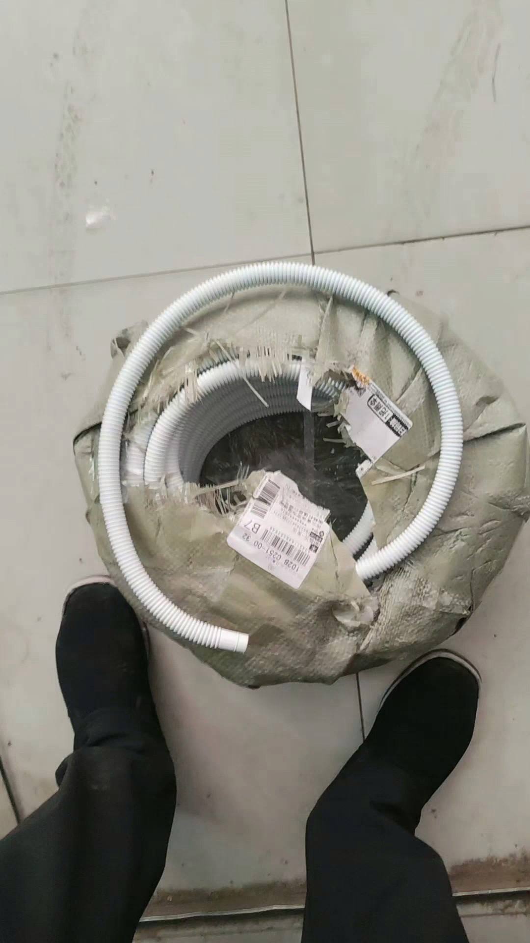空调接外机的管子会有水珠