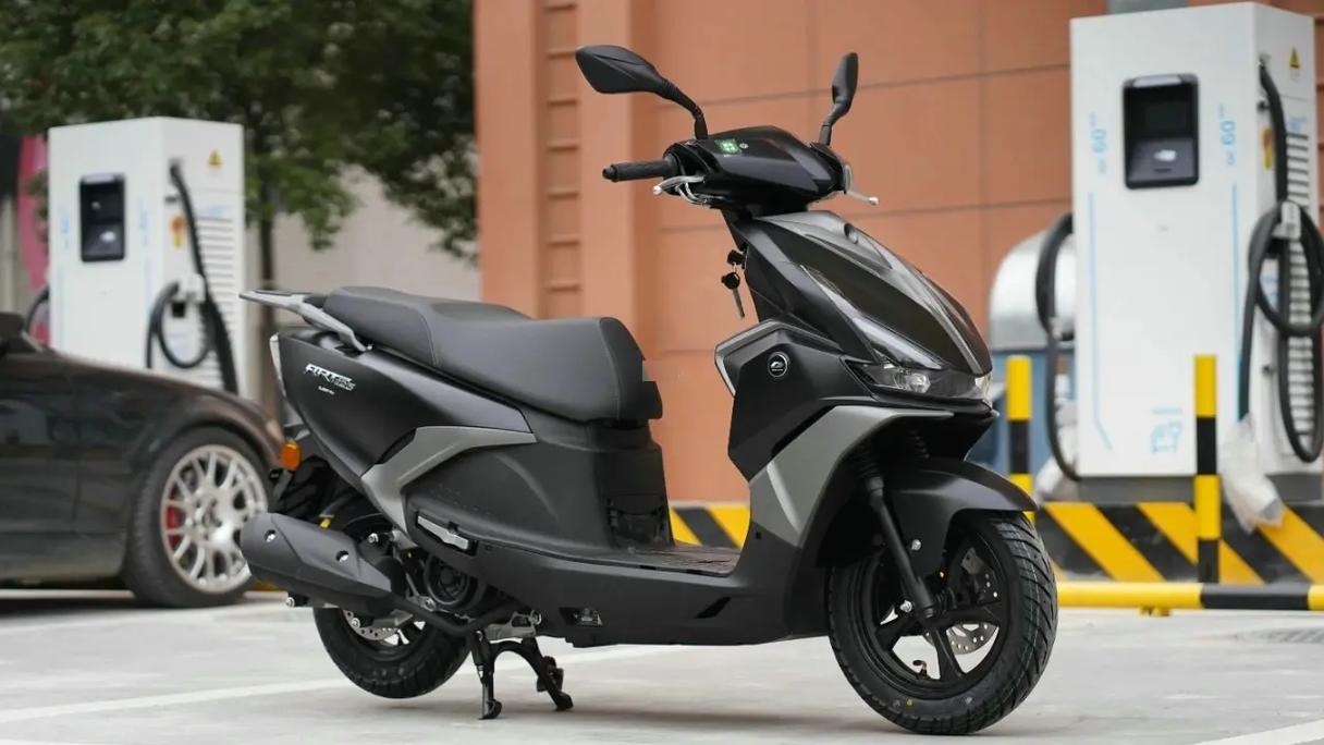 适合跑长途的125踏板摩托车,那款125摩托车动力强劲,适合跑长途