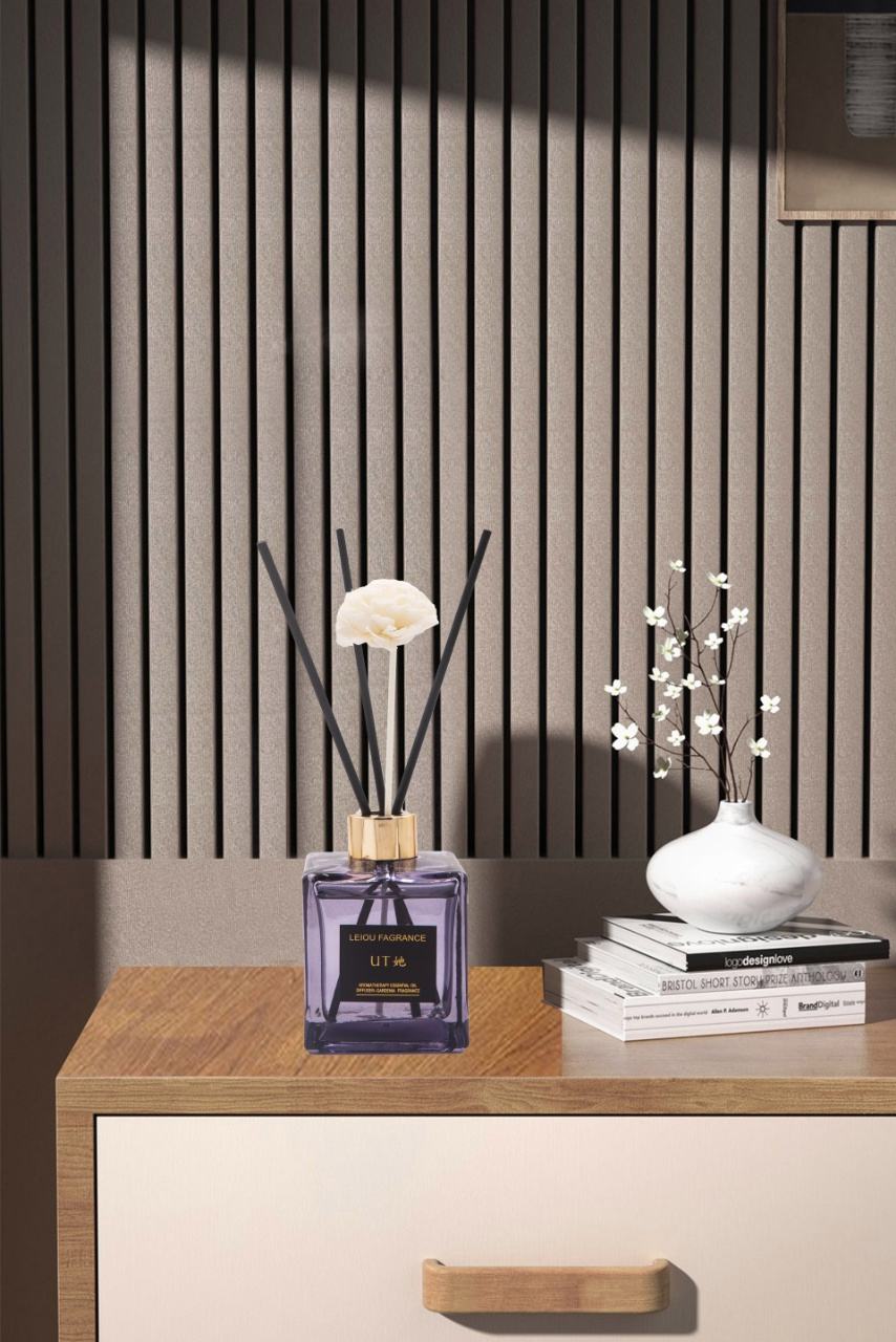 卧室适合放什么香味的香薰,卧室里放什么香味的香氛比较好?