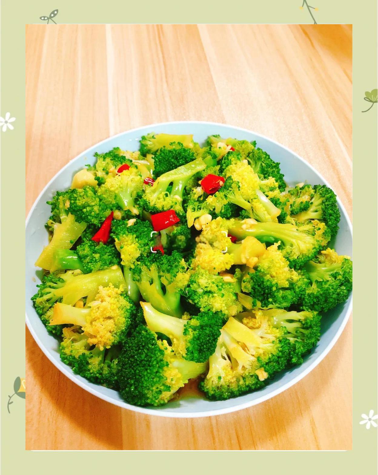 怎样做凉拌西兰花,怎样凉拌西兰花胡萝卜木耳