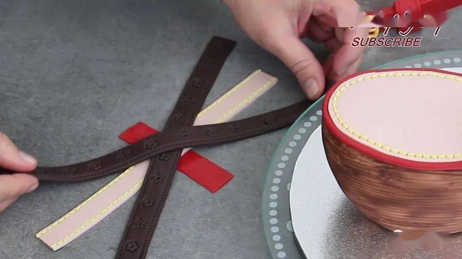 系鞋带的读音是什么？_蛋糕问答,