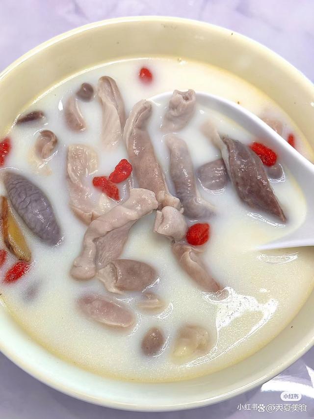 猪肚与什么炖汤最好,猪肚和什么配煲汤最好