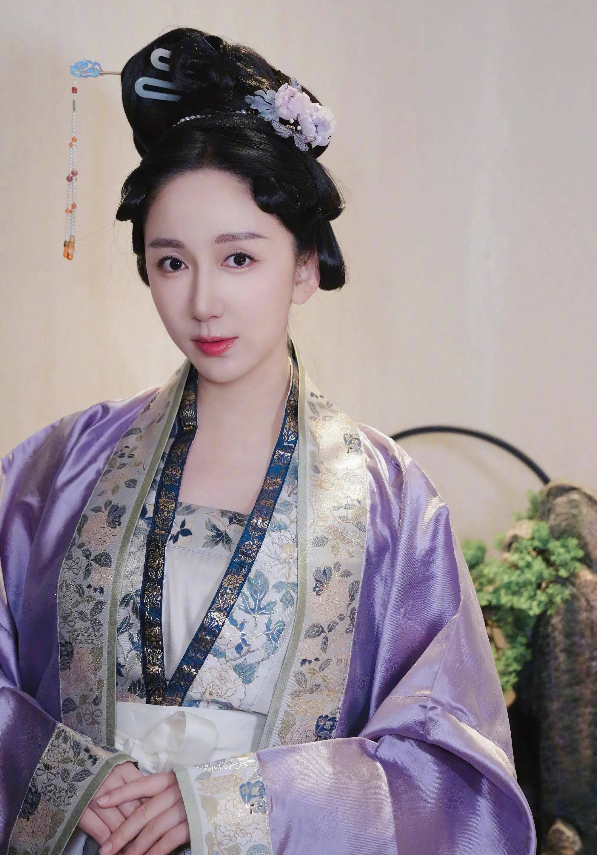 陈赫的老婆是娄艺潇吗,陈赫有没有喜欢过娄艺潇