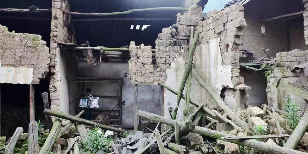 梦见老家房子倒了是什么意思,梦见老家房倒了是什么征兆