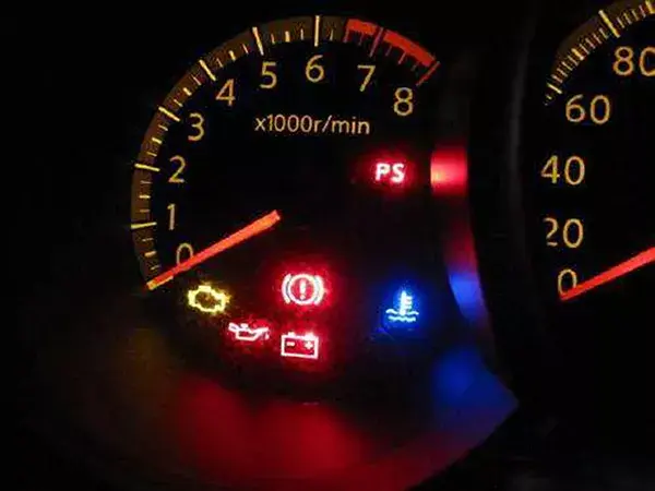 汽车突然全车没电状态,汽车突然全车没电状态是什么原因