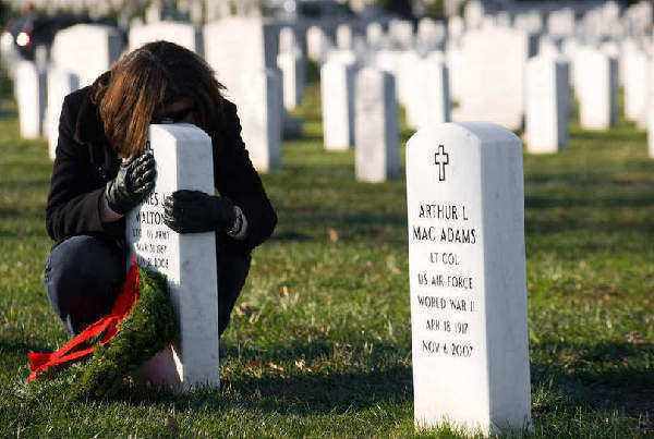 人死后为什么要盖住脸,人死后为什么要盖住脸穿寿衣