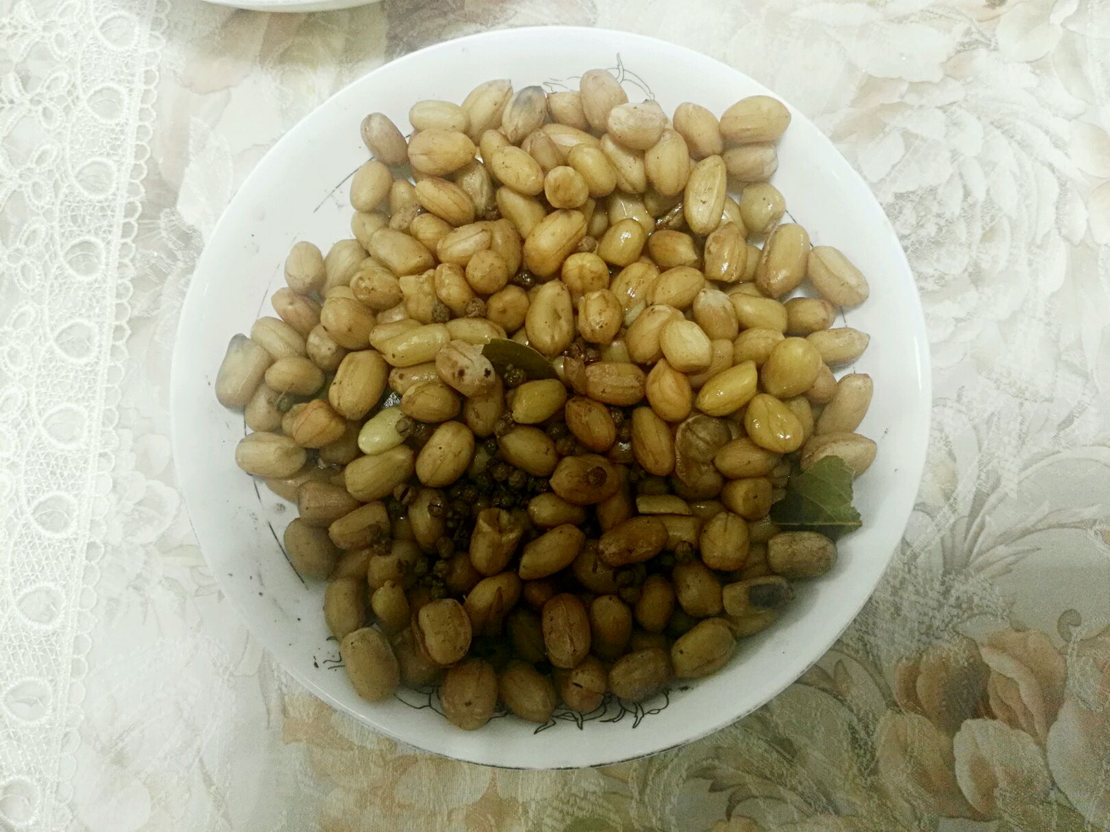 水煮花生热量高吗,水煮花生热量高吗易长胖吗