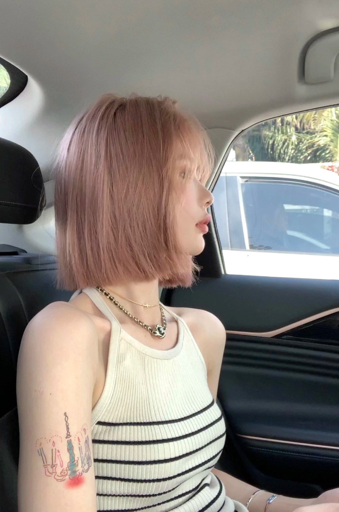 短发染发染什么颜色好看,短发染什么颜色好看又减龄2020年