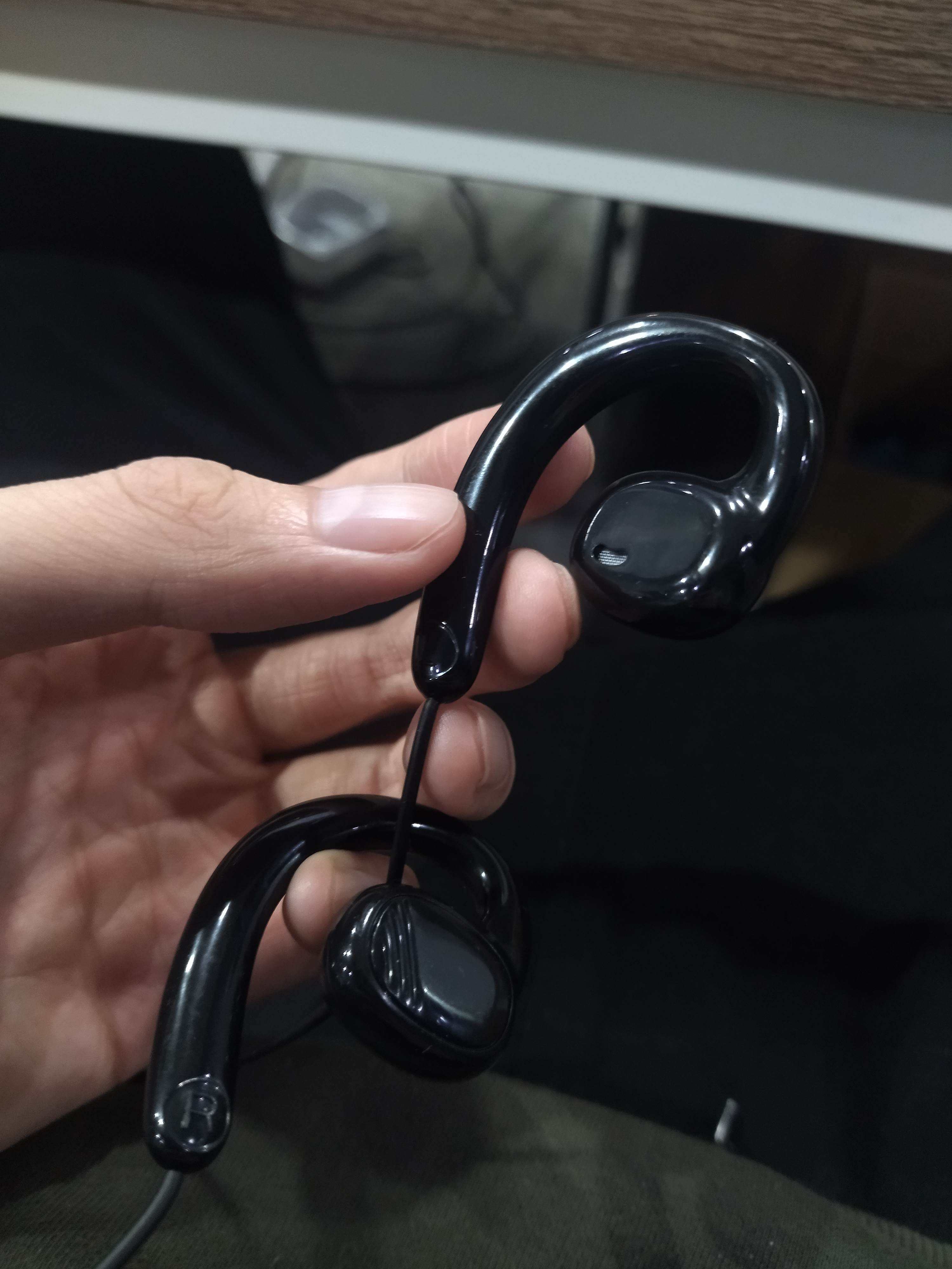 耳麦有电流声音怎么办,耳麦都是电流声是坏了吗