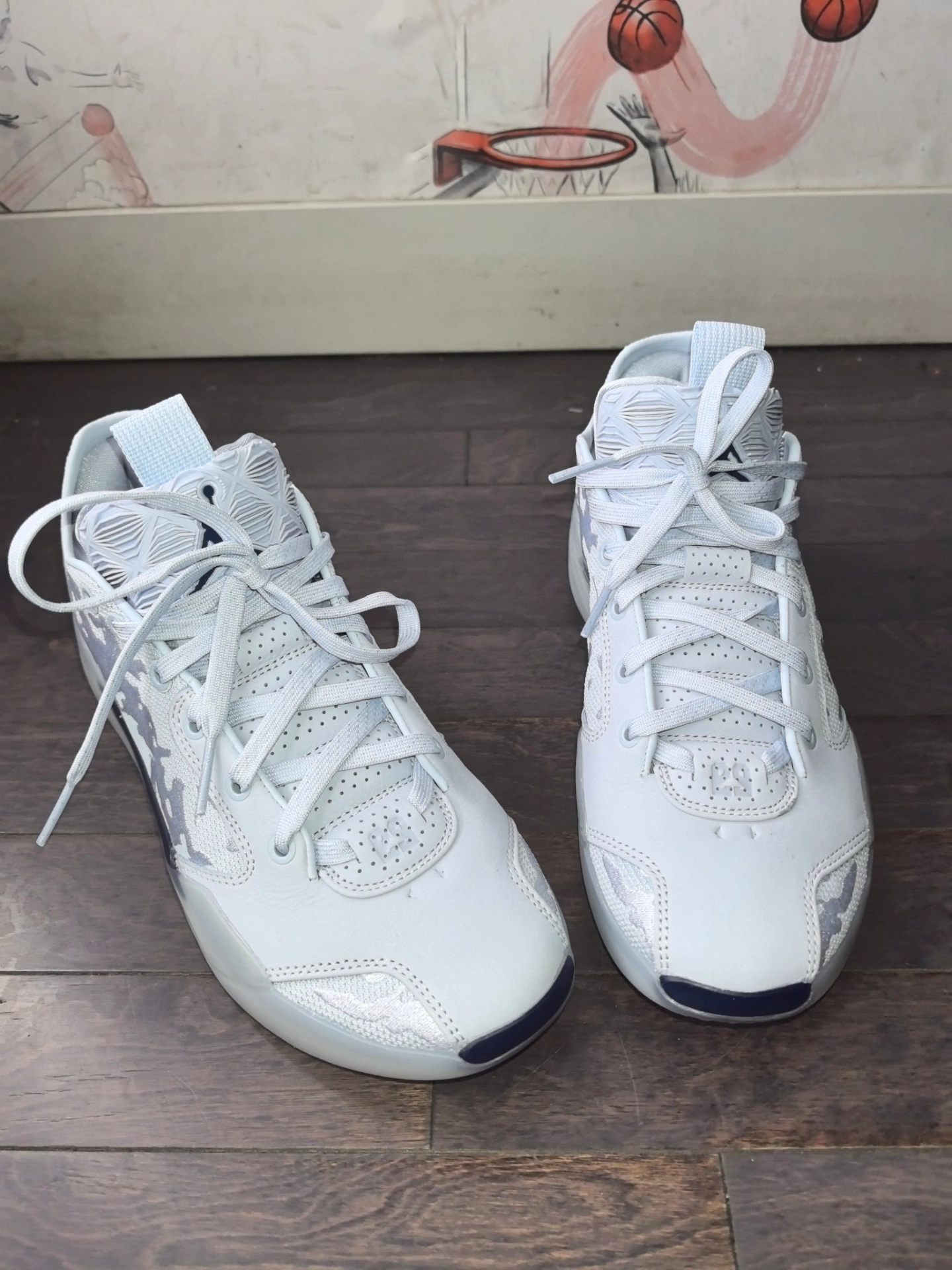 什么篮球鞋又好看又实战又耐穿,什么篮球鞋最实用