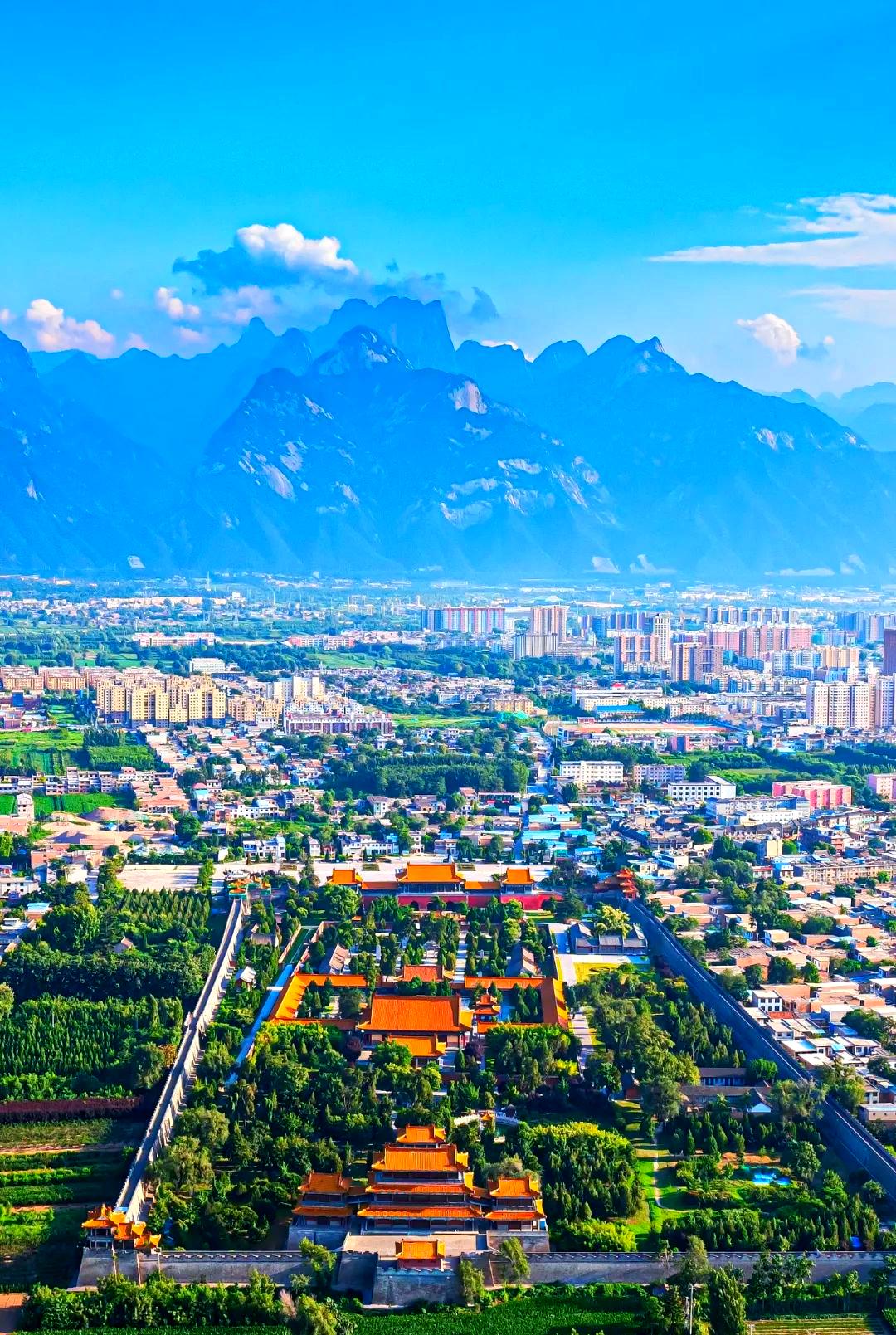 华山的文化特色和自然风景,华山的文化特色和自然风景作文